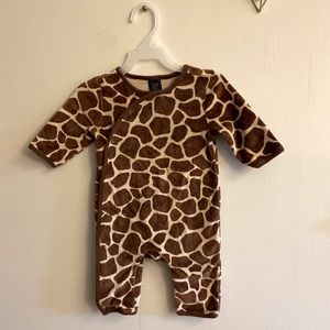 Giraffe Baby Outfit